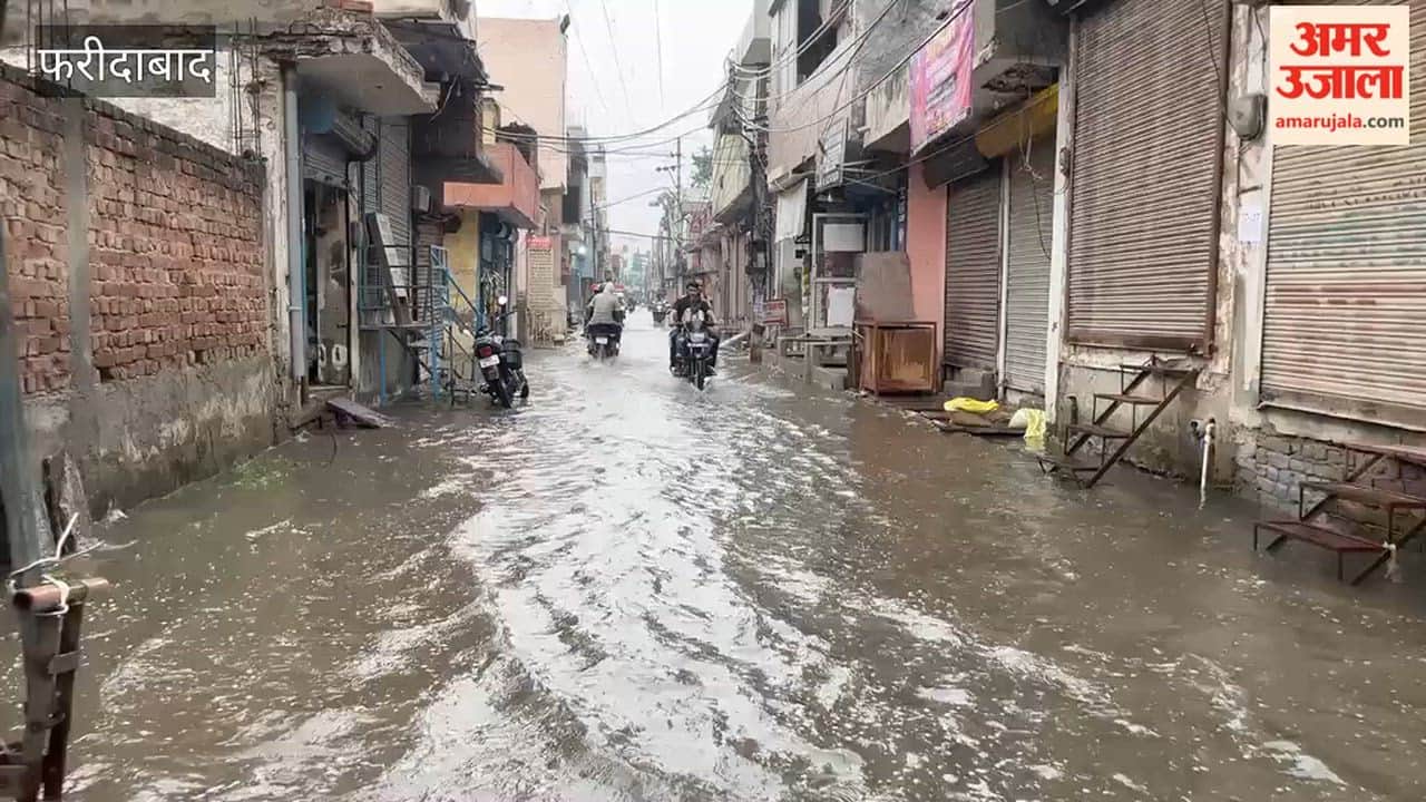 Waterlogging on road in Parvatiya Colony Faridabad following torrential rain