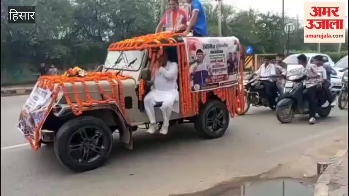 विजय जुलूस के साथ किया राष्ट्रमंडल मुक्केबाजी के पदक विजेता अंकुश पंघाल का स्वागत