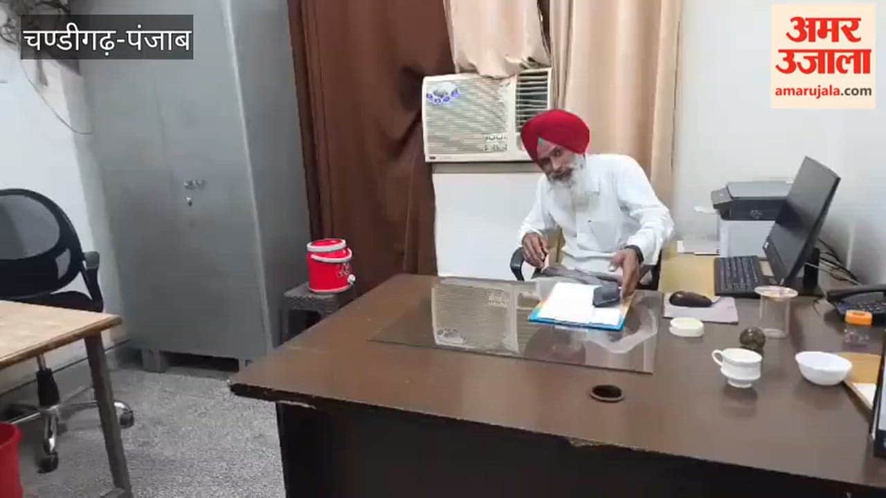 'Pen-down' strike continues for the second day in Faridkot