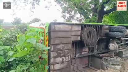 गोंडा में बृजभूषण शरण सिंह के कार्यक्रम से लौट रही खिलाड़ियों की बस पलटी, सात घायल