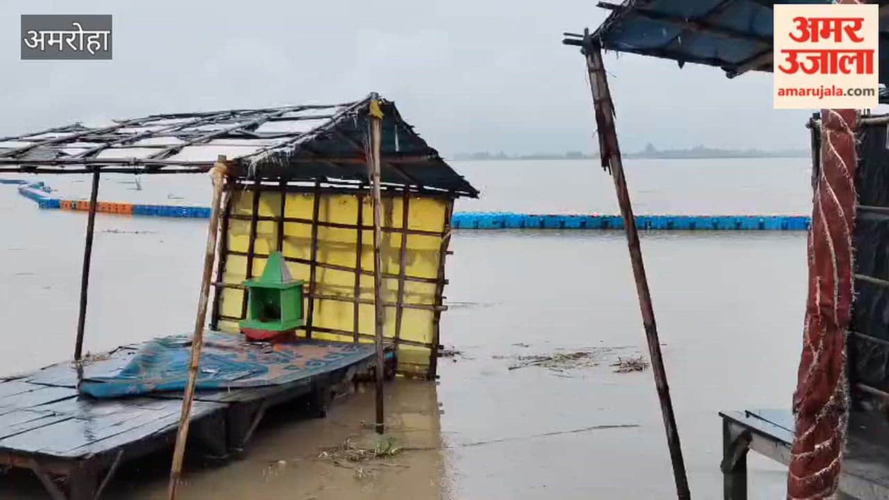 Ganga's water level rose by 10 cm at Tigri; a rapid increase is expected today.