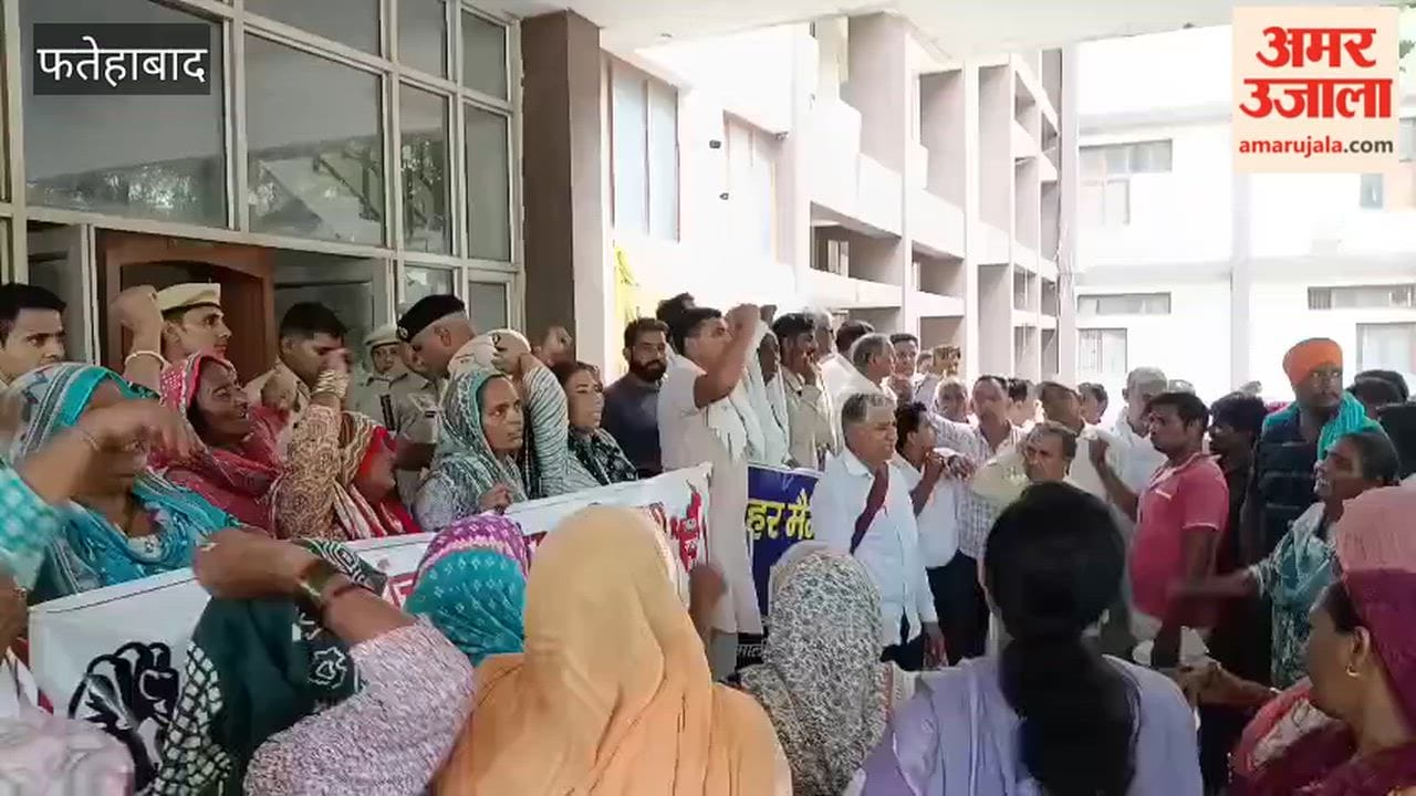 Fatehabad: Employees' union submits memorandum regarding pending demands through the SDM.