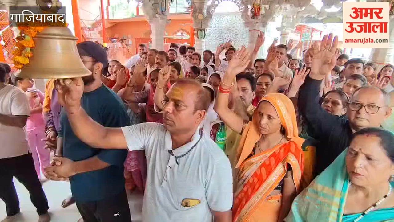On Tuesday second day of month of Sawan chants hailing Lord Bholenath reverberated through Dudheshwarnath Temple