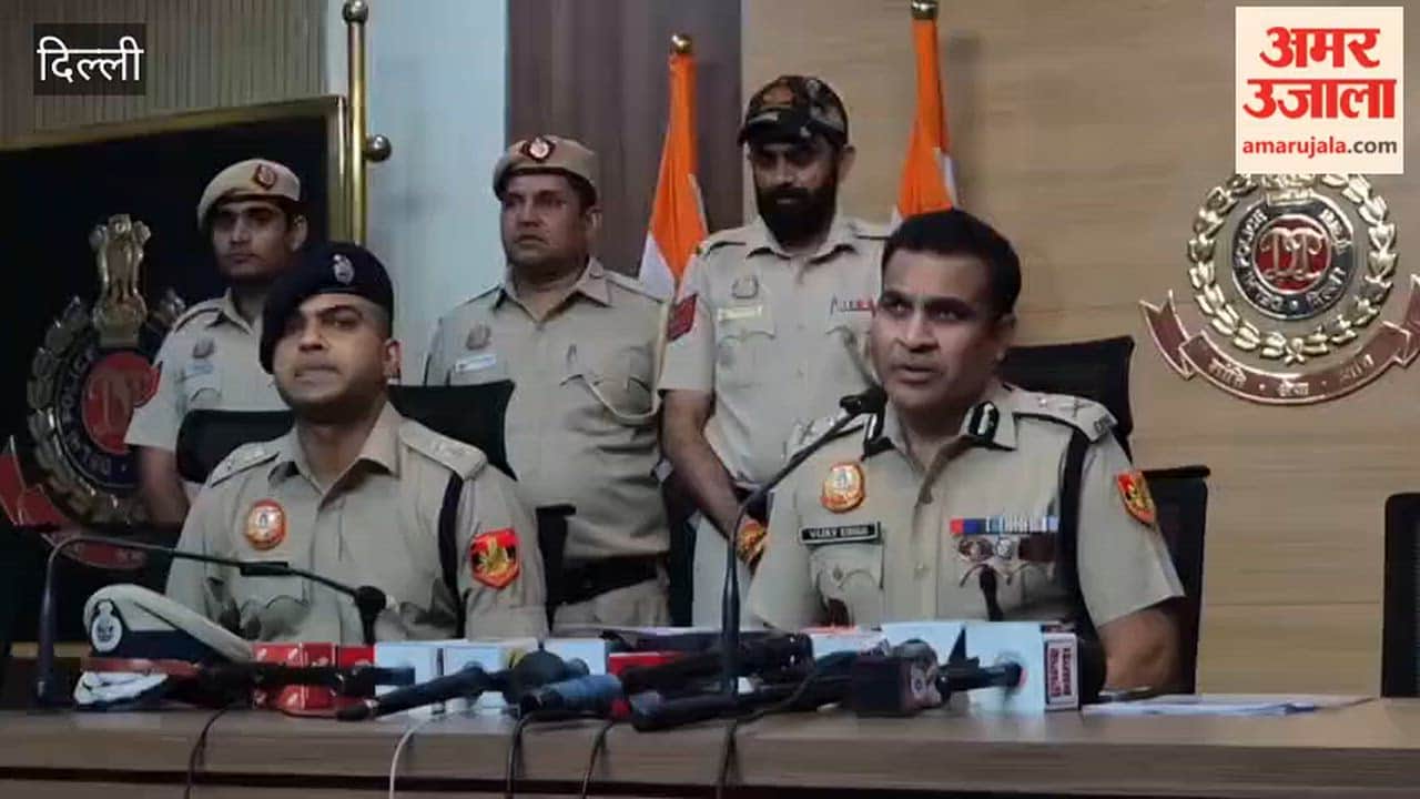 Savinder member of Neeraj Bawana gang shot in leg in Delhi