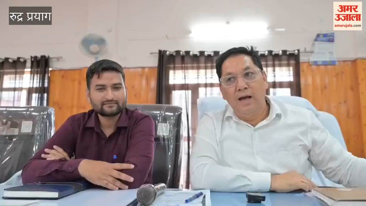 Rudraprayag: Issues regarding school access roads, drinking water, solar lights, and a shortage of teachers dominated the proceedings on Tehsil Diwas