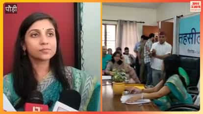 'Tehsil Diwas' held in Srinagar: Over 70 officials arrived, but only two complainants turned up.