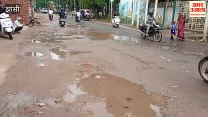 Roads at Unnao Gate, Datia Gate, and Bada Gaon Gate await repair; risk of accidents rising daily.ate routes have become a source of trouble.