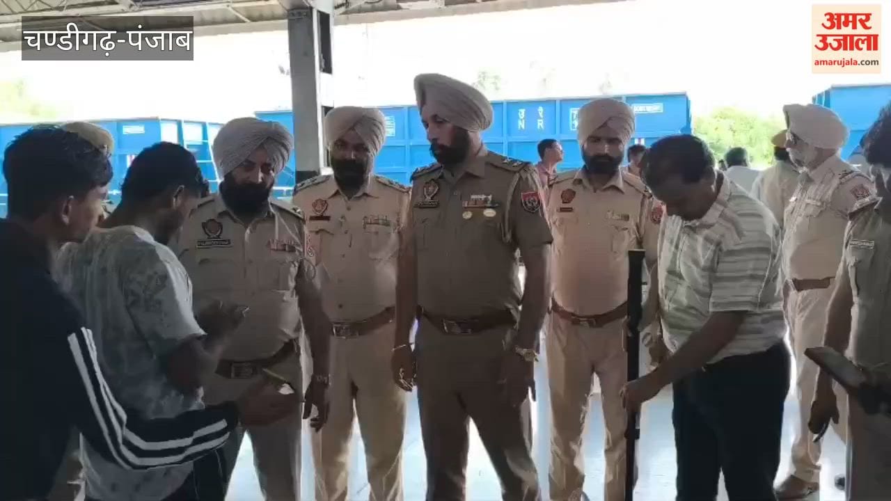Police conducted a search operation at Pathankot Cantt Railway Station ahead of August 15.