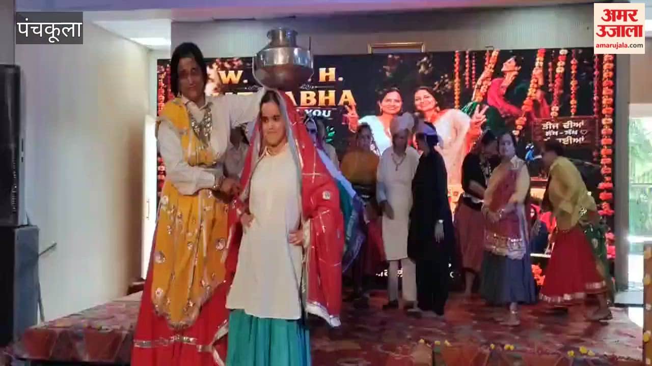 Women celebrated Teej at Jat Bhawan, Sector 6, Panchkula.