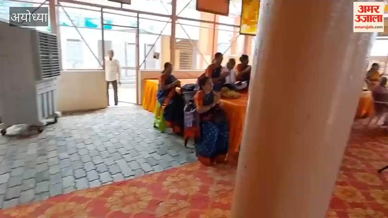 अयोध्या में राम मंदिर में बेंगलुरु के साधक, साधिकाओं ने किया विष्णु सहस्रनाम पाठ