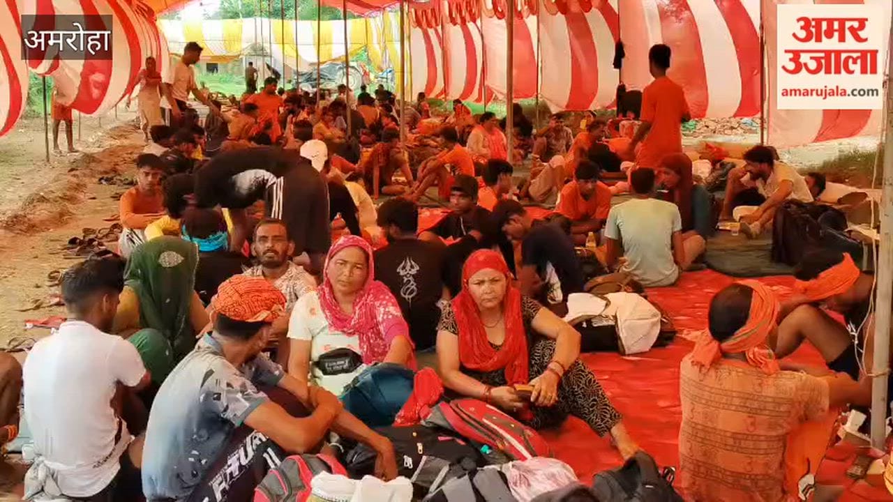 Routes immersed in devotion to Lord Shiva due to the massive influx of Kanwariyas.