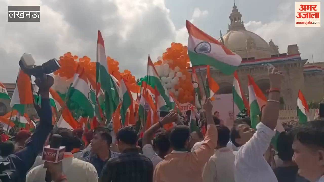 सीएम योगी ने तिरंगा यात्रा का किया शुभारंभ, बोले- ऊर्जा का प्रतीक हमारा युवा