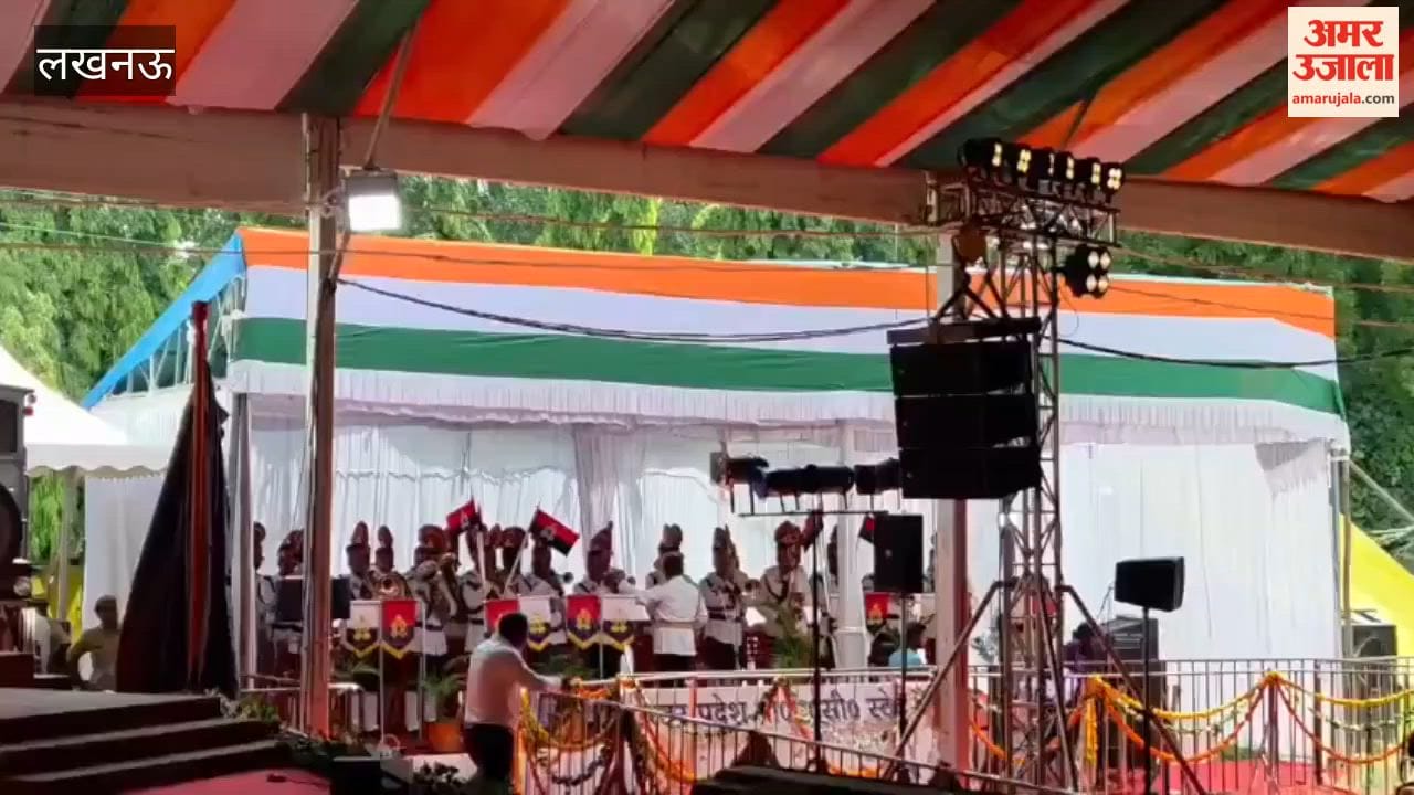 लखनऊ में काकोरी शहीद मंदिर में क्रांतिकारियों का जयघोष