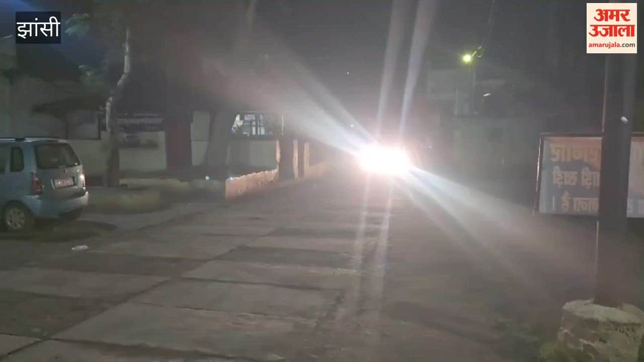 Video: Ali returns after bidding a final farewell to Aban; enters the jail in silence.