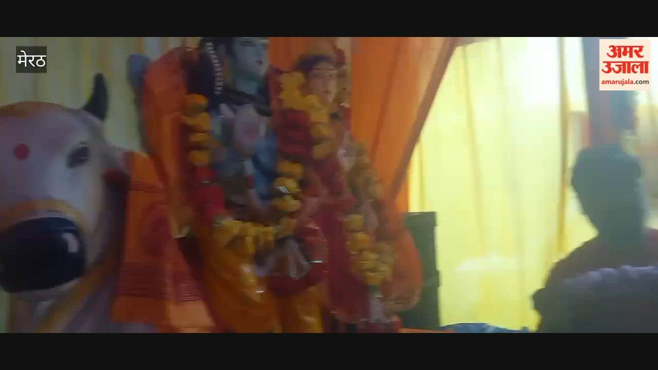 Meerut: *Prasad* distributed to Shiva devotees at a camp set up at Begumpul.