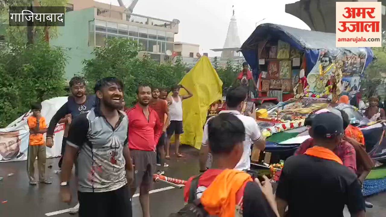 Lord Bholenath arrived in Muradnagar riding in car worth 5 crore dummy video