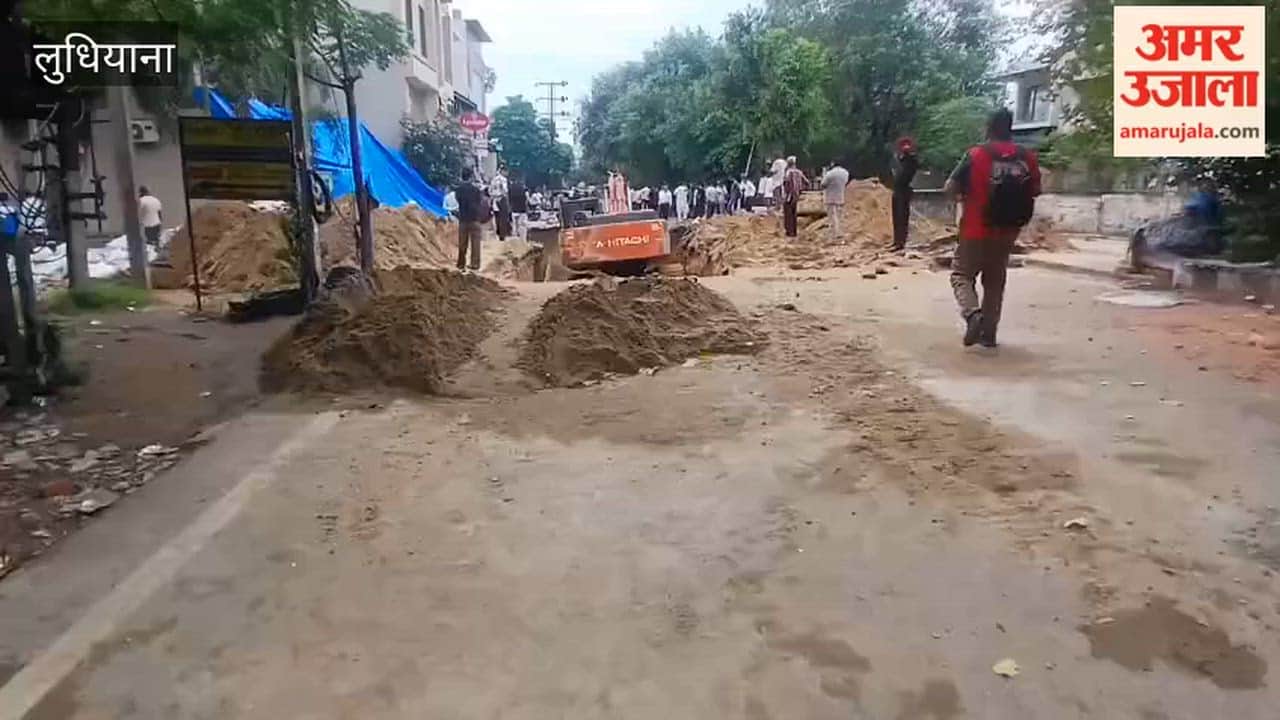 Newly constructed road turned into a 20-foot-deep pit due to rains; reconstruction will take 15 days.
