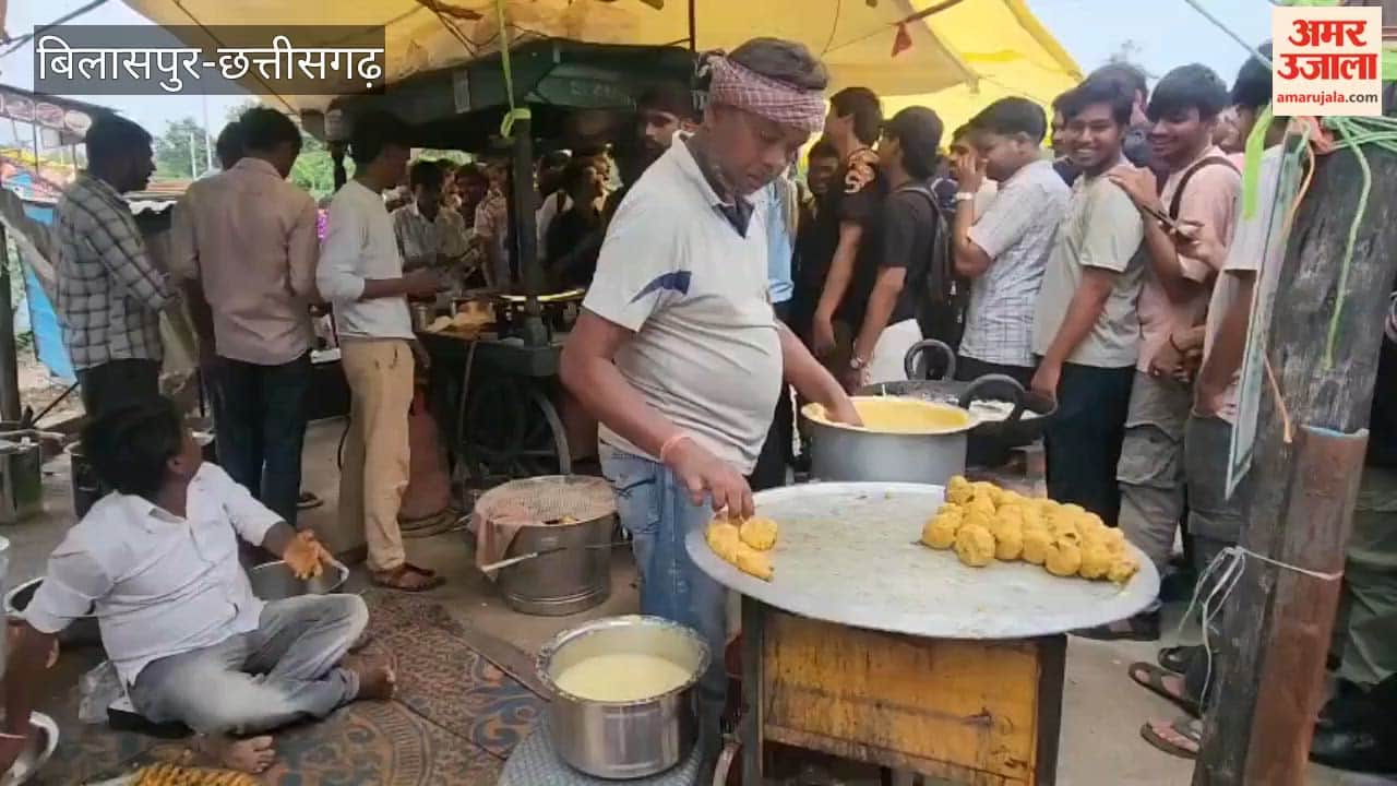 जन्मदिन पर अनोखी पहल: ठेला संचालक ने सैकड़ों छात्रों को मुफ्त खिलाए वड़ा पाव और आलू गुंडा