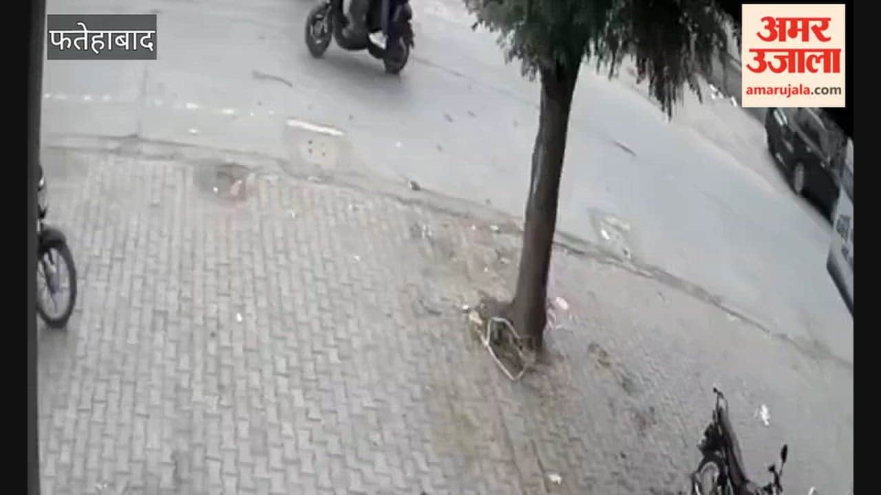 In Tohana, Fatehabad, ₹35,000 was stolen from a shopkeeper's cash box after he was distracted by conversation; a complaint has been lodged with the police.