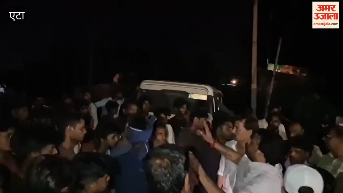VIDEO: शटडाउन के बाद भी हाईटेंशन लाइन में आया करंट, गंभीर रूप से झुलसा युवक
