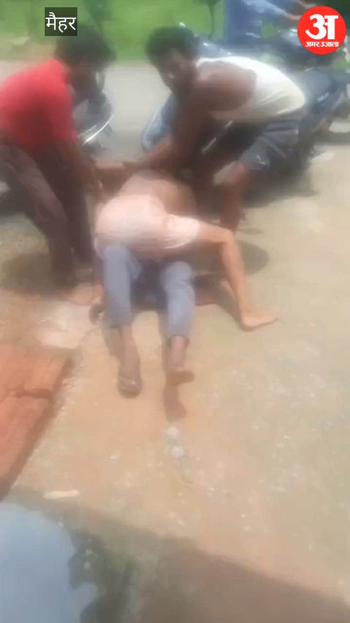 In Hardaspur, a lineman was locked inside a house and beaten