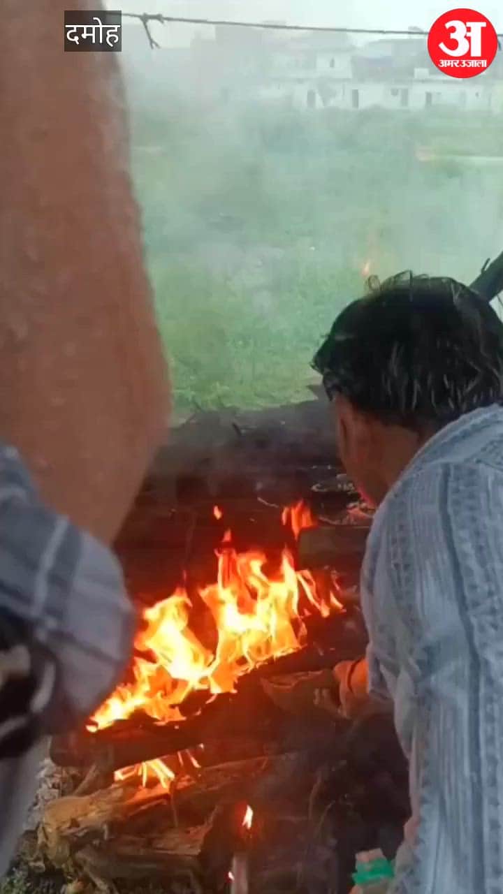 Pathariya Crematorium’s Poor Condition Exposed During Heavy Rain