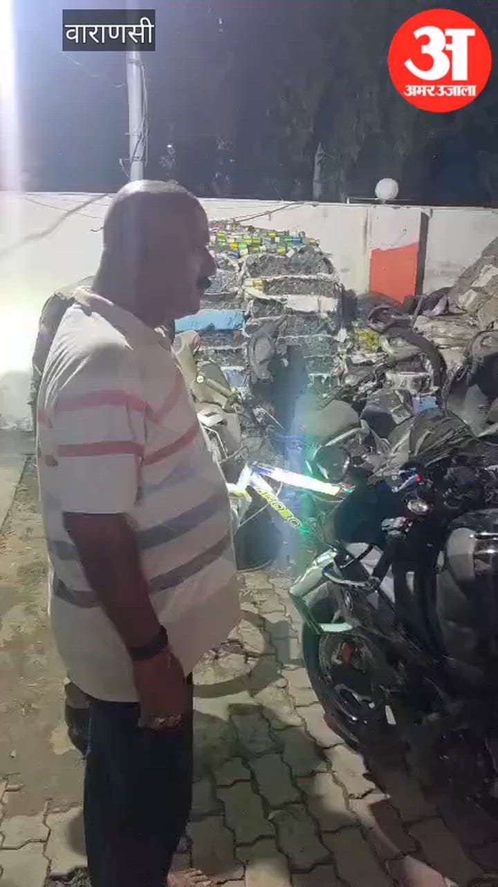 26 लाख की बिना नंबर वाली बीएमडब्ल्यू बाइक सीज, VIDEO