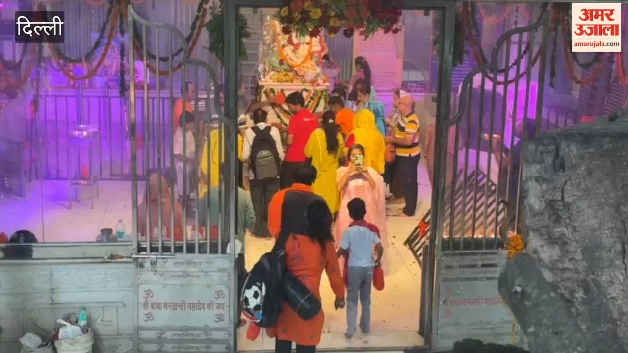 Crowds thronged the ancient Shiva temple in Chandni Chowk on Shivratri