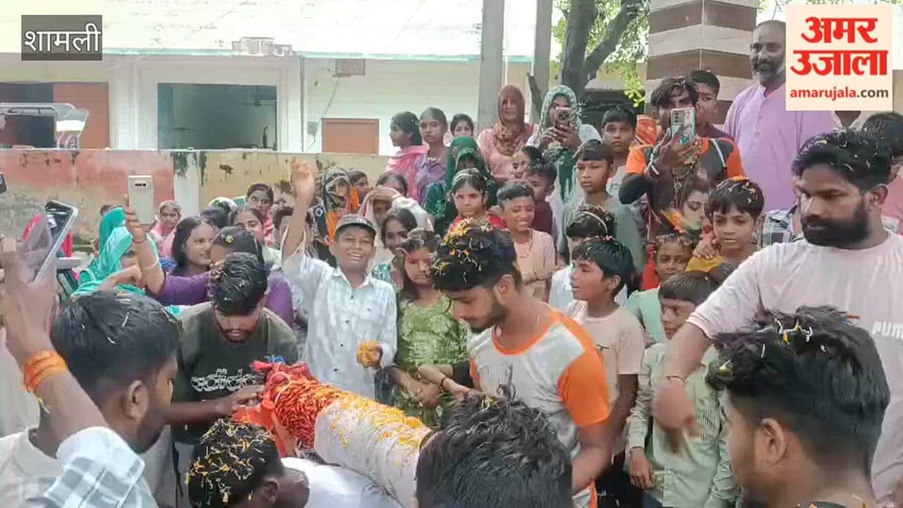 Shamli: Youths Carry Mothers and Grandmother in Kanwar, One Carries 144 Kg Ganga Jal