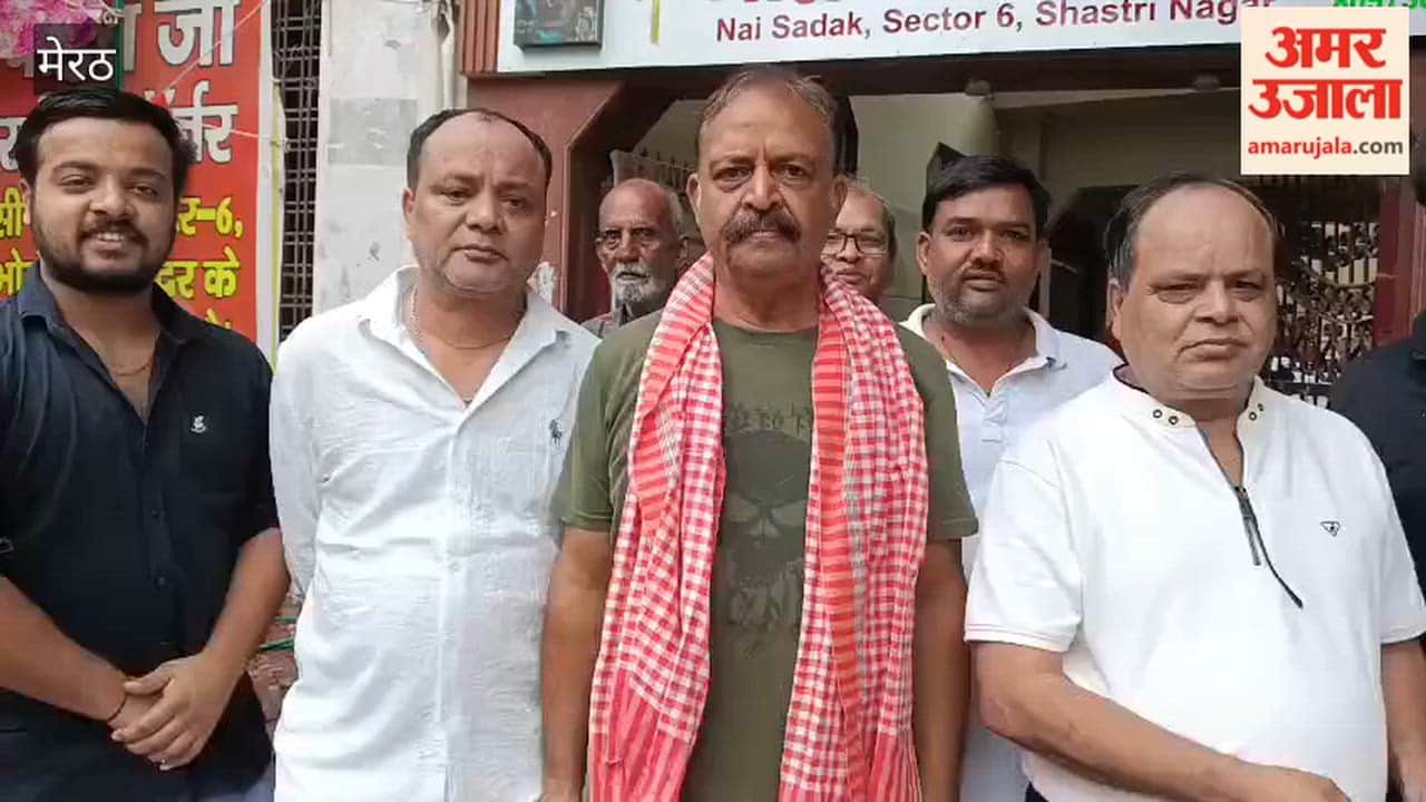 Meerut: Traders Angry Over Waterlogging, Demand Early Completion of CM Grid Work