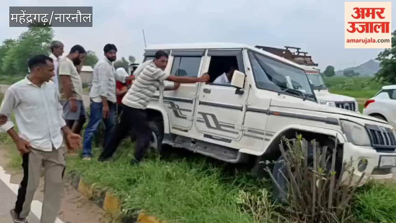 Speeding Bolero goes out of control at Nizampur Dev Narayan Chowk; major accident averted.