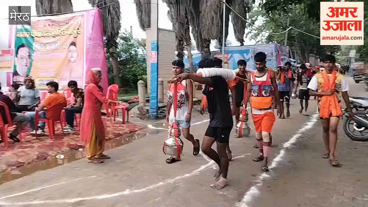 Meerut: Shiva devotees begin returning home after *Jalabhishek*; camps empty out.
