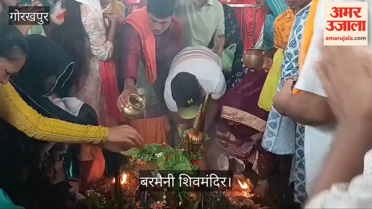 Crowds of devotees thronged the Barmaini Shiva Temple; the premises echoed with chants of "Har-Har Mahadev."
