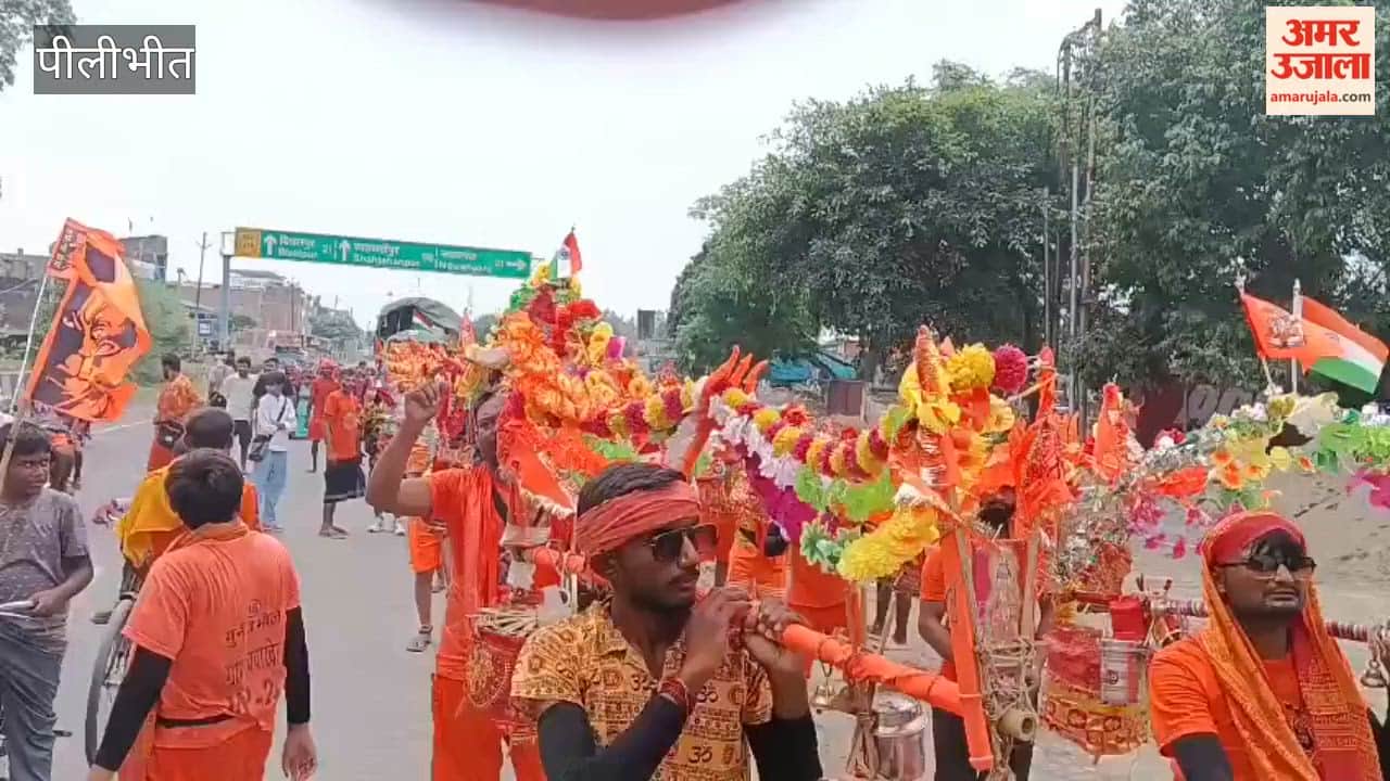 Crowds of devotees thronged the Shiva temples in Pilibhit