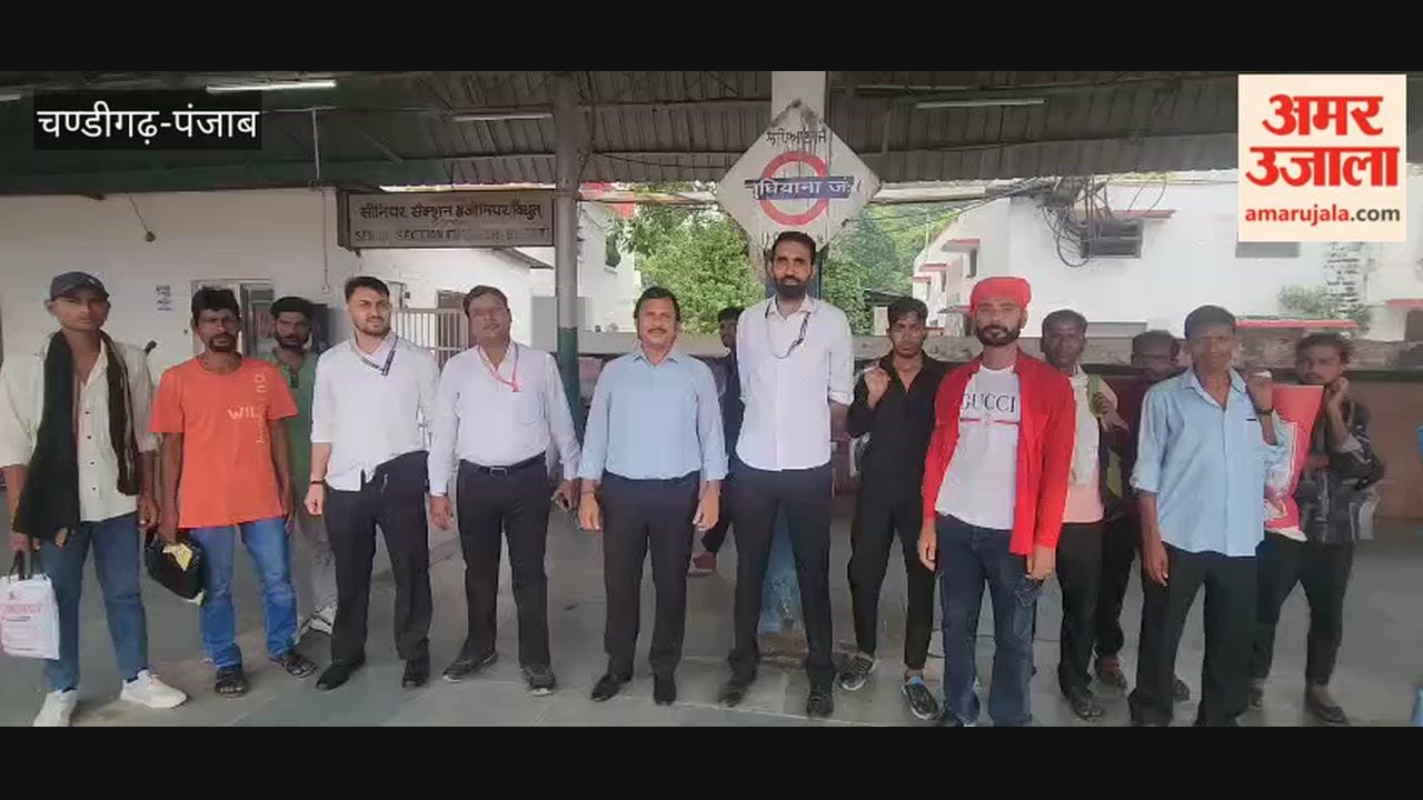 Patriotic songs are echoing at the railway stations of the Ferozepur Division.