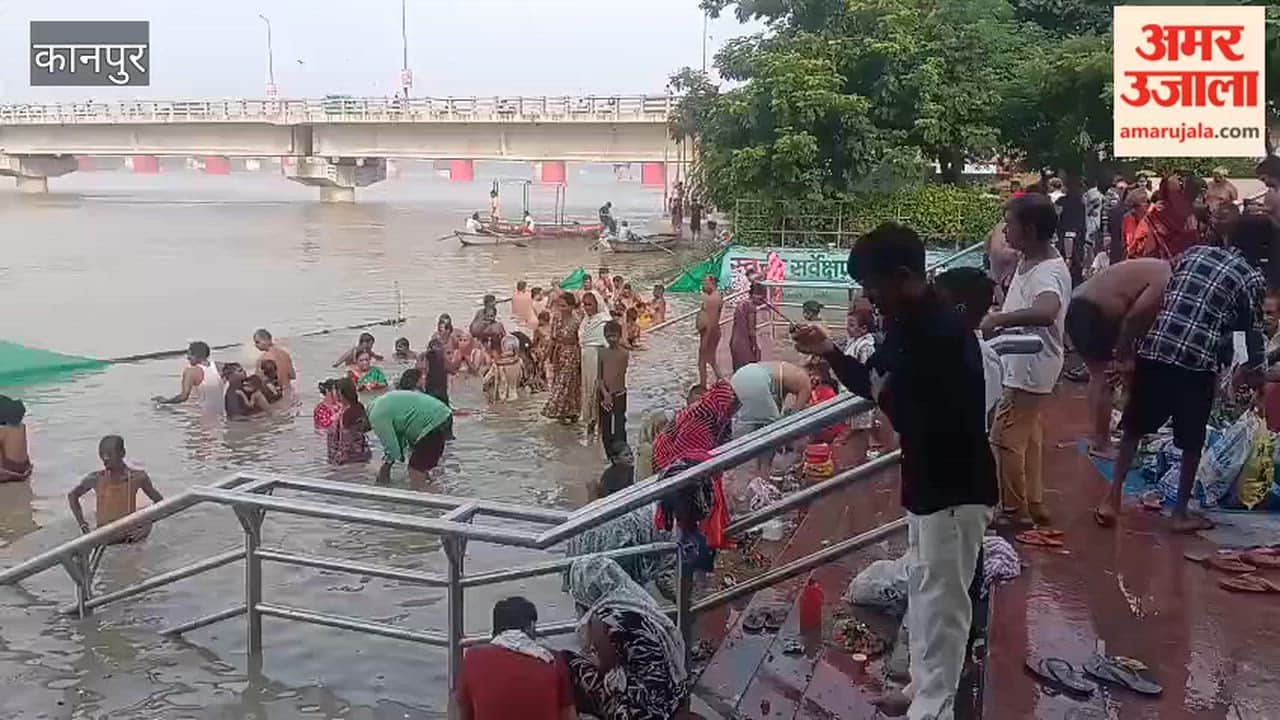 Banks of the Ganges Resonate with Chants of "Har-Har, Bam-Bam" on the Second Monday of Sawan
