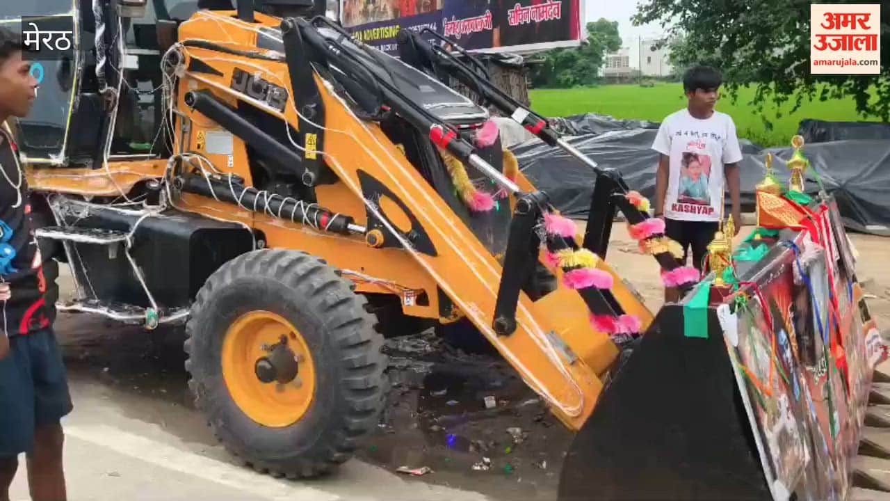 Meerut: 'Bulldozer Kanwar' hits the highway; youths say they like Yogi-ji.