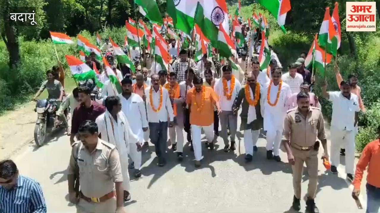 grand Tiranga Yatra was taken out in Kunwar-gaon budaun