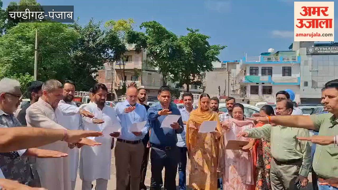 Emphasis on resolving the parking problem in Manimajra