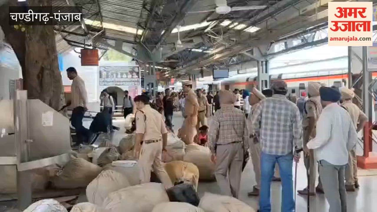 Anti-sabotage team and RPF conducted a security check at Ferozepur Railway Station.