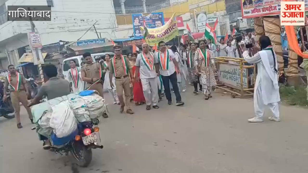 Har Ghar Tiranga 2026: Female students took out a Tiranga Yatra in Muradnagar