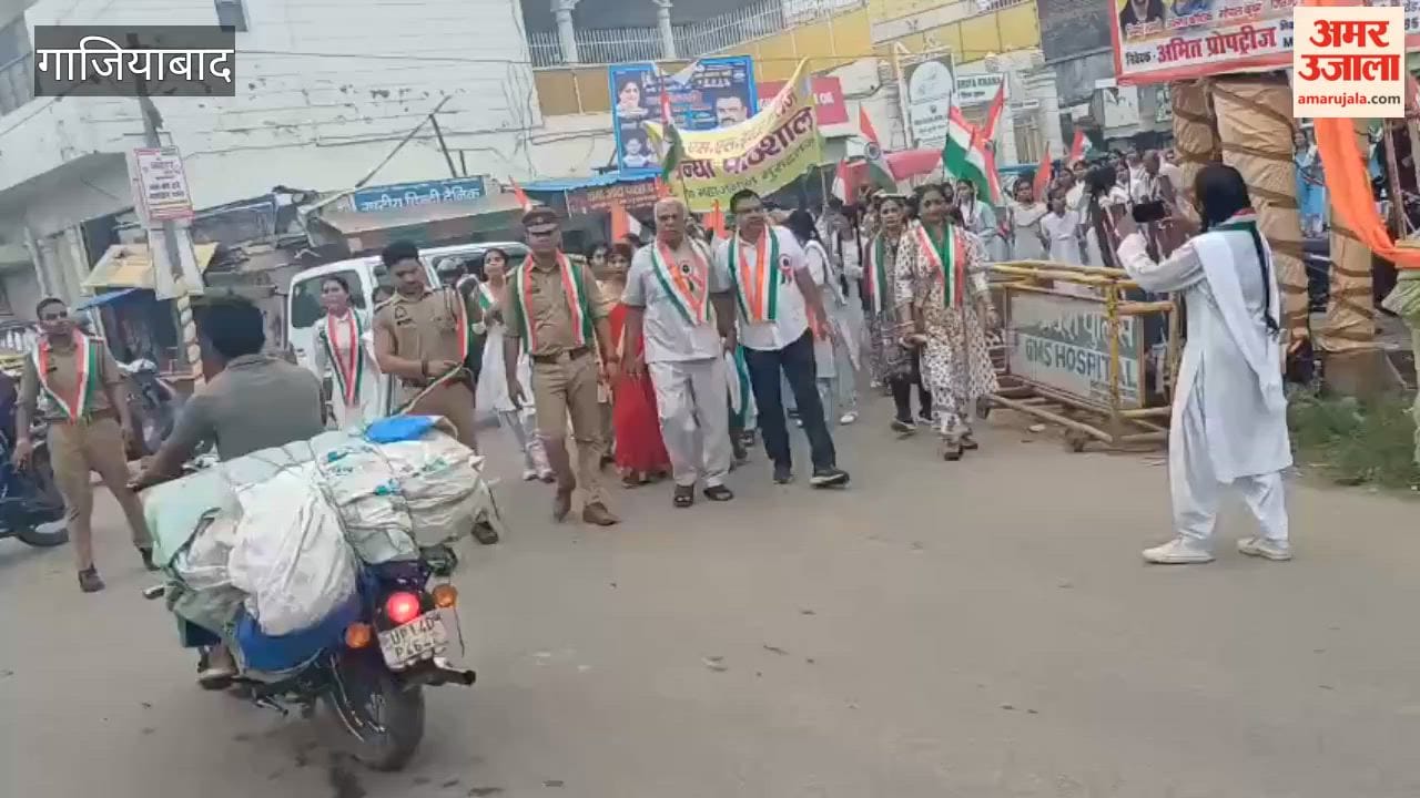 Har Ghar Tiranga 2026: Female students took out a Tiranga Yatra in Muradnagar
