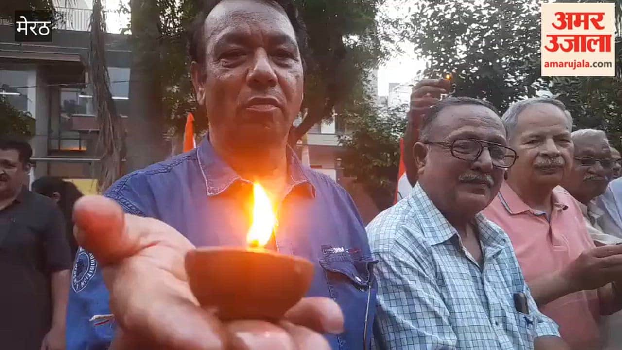 Meerut: Tribute paid to the nation's brave martyrs at Saraswati Lok.