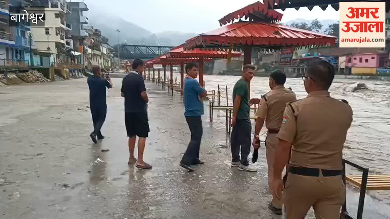 The water level of Saryu increased due to heavy rains
