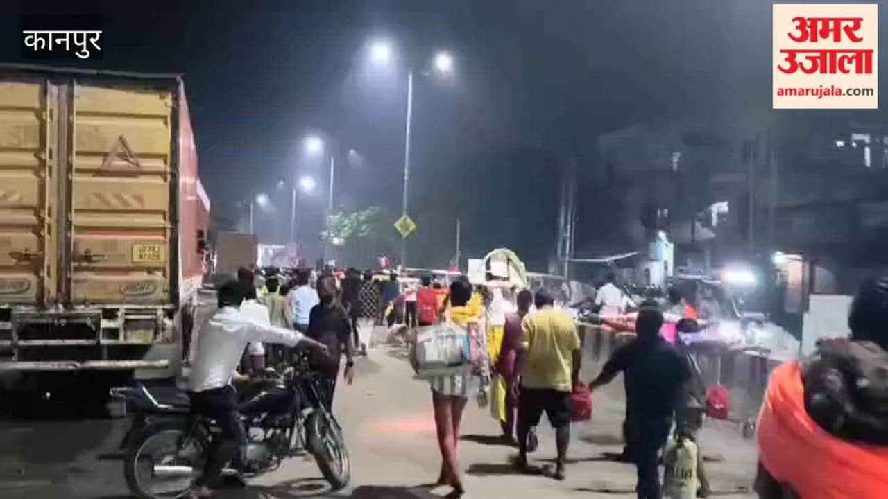 Kanpur: Kanwar Yatra taken out to Siddhanath Temple amidst Urs observance