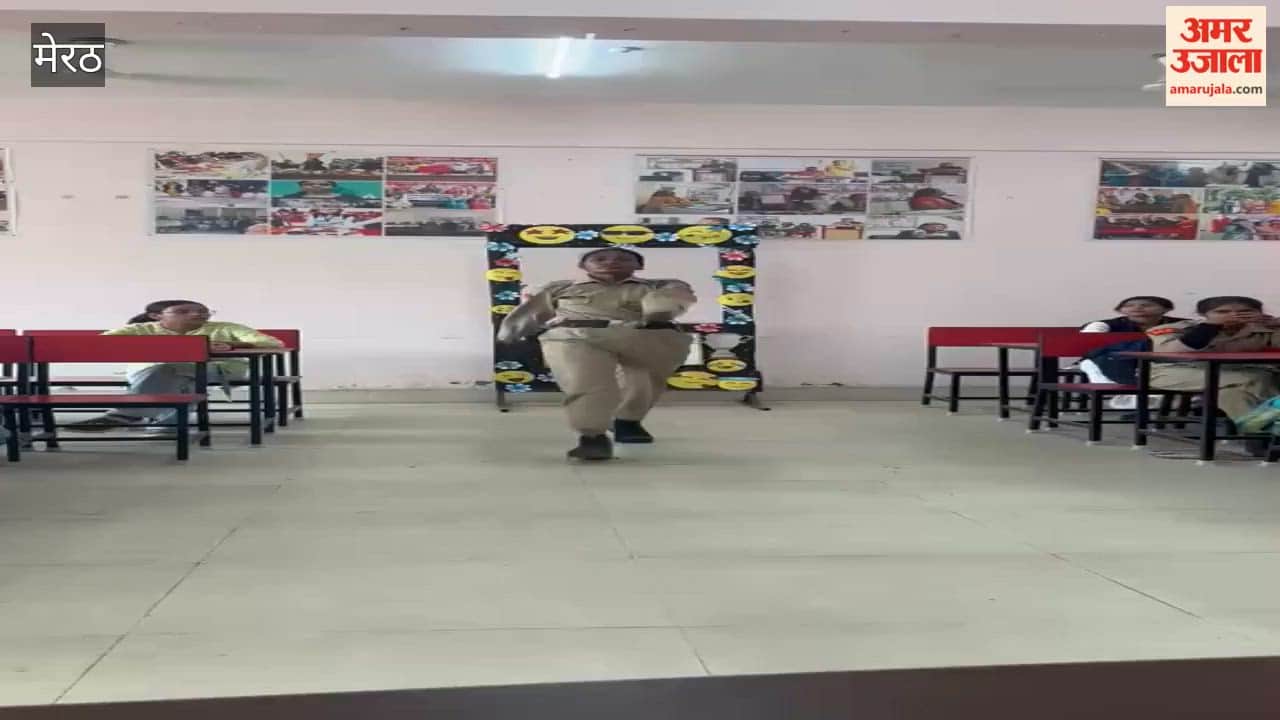 Meerut: Patriotic Solo Dance Competition Held at Shaheed Mangal Pandey College