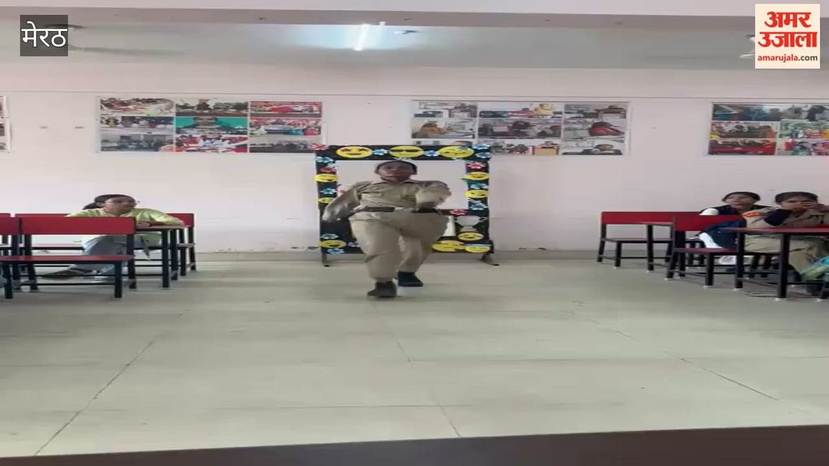 Meerut: शहीद मंगल पांडे कॉलेज में देशभक्ति एकल नृत्य प्रतियोगिता, कैडेट्स ने बिखेरी प्रतिभा