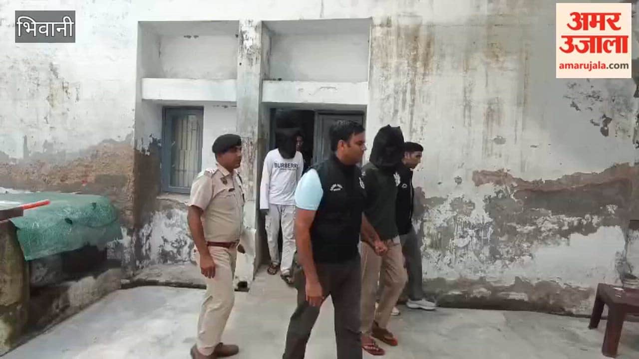 The CIA arrested two members of an organized gang from Bhiwani and Charkhi Dadri.