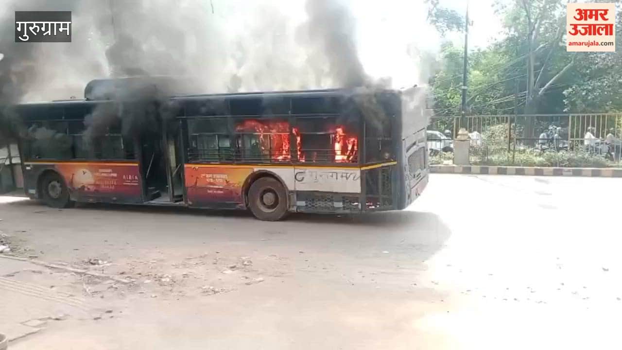 Fire breaks out in city bus bound for Dundahera from Gurugram bus stand