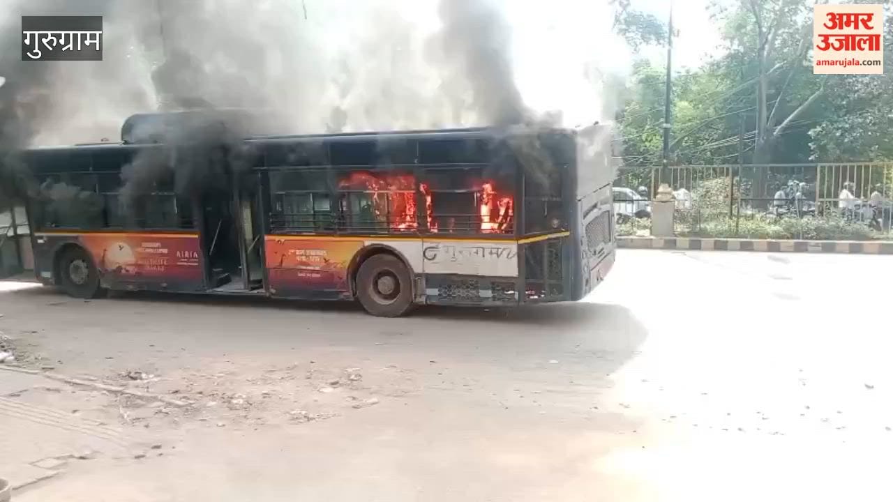 Fire breaks out in city bus bound for Dundahera from Gurugram bus stand